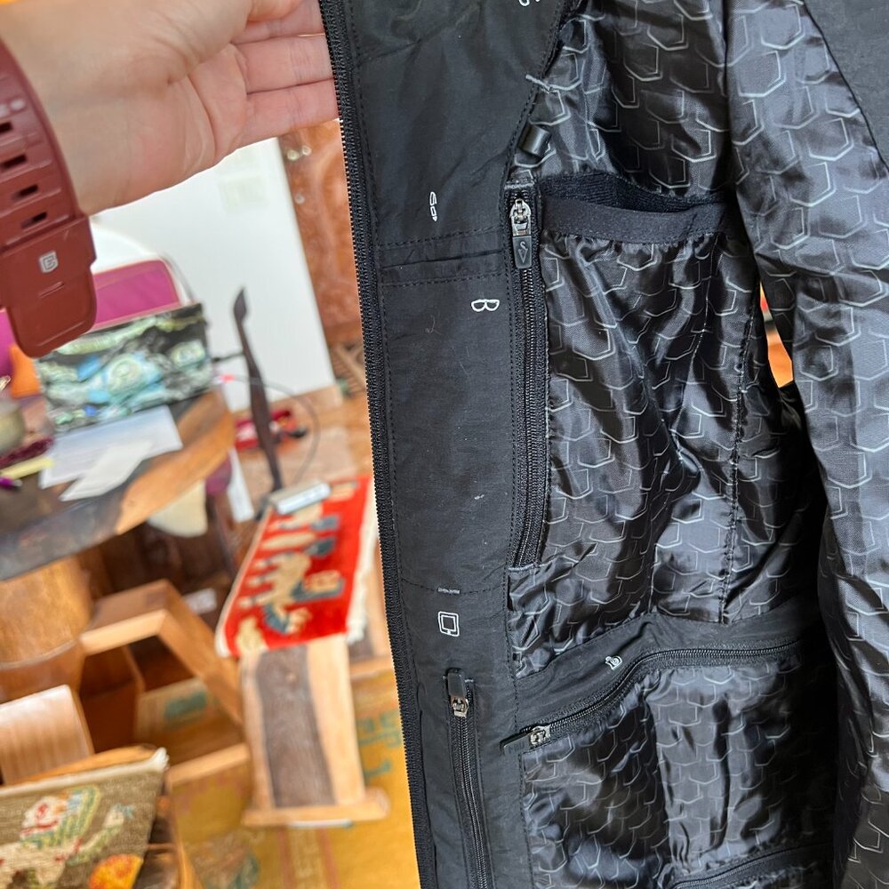 Q.U.E.S.T. Vest for Women SCOTTeVest - Picture 5 of 6